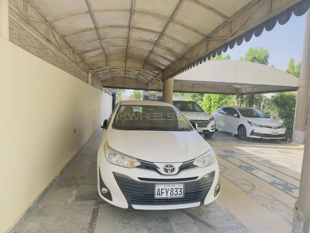 Toyota Yaris Sedan 2021 for Sale in Lahore Image-1