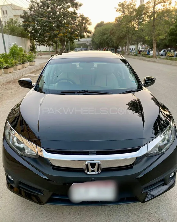 Honda Civic 2018 for Sale in Karachi Image-1