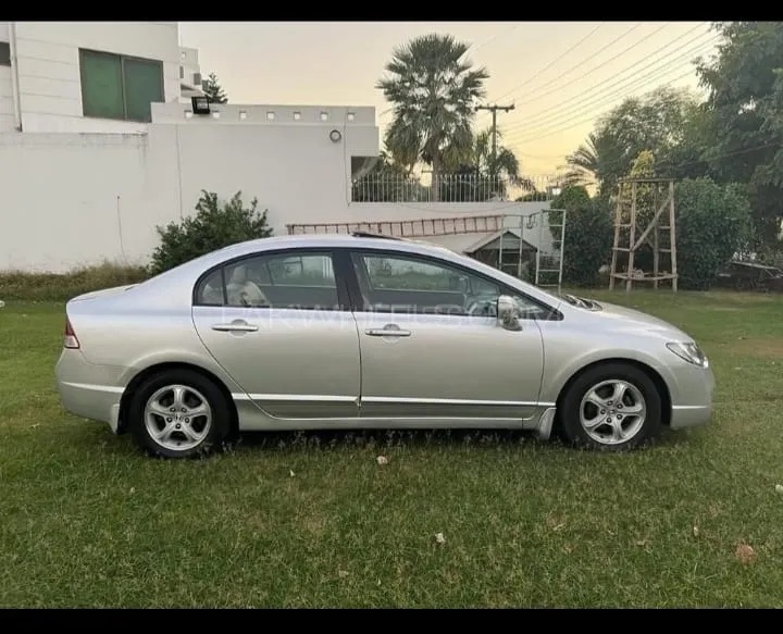 Honda Civic 2011 for Sale in Gujrat Image-1