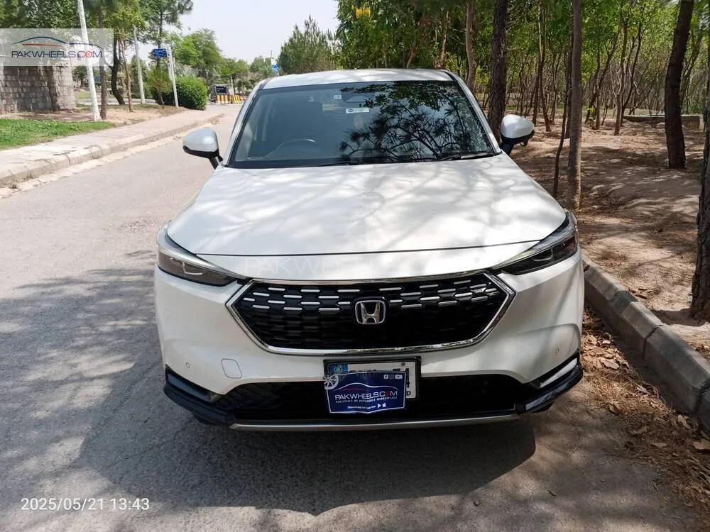 Honda Vezel 2021 for Sale in Islamabad Image-1