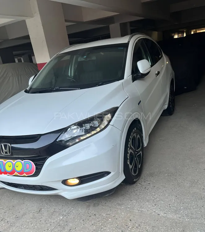 Honda Vezel 2016 for Sale in Karachi Image-1