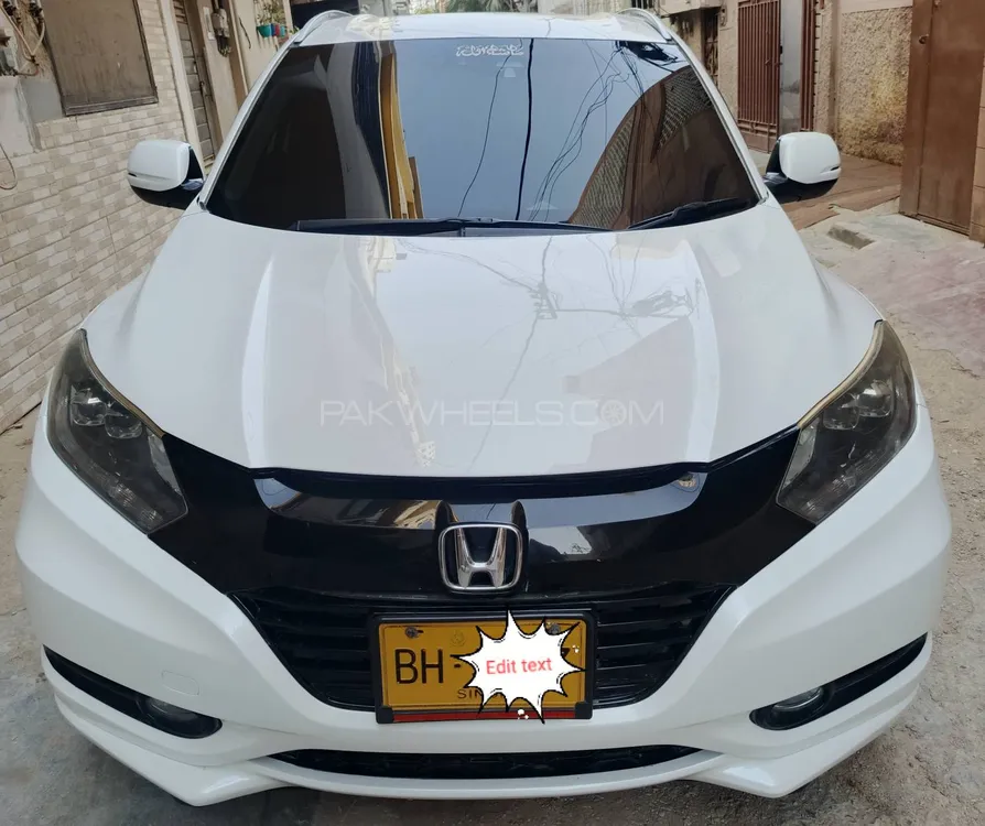 Honda Vezel 2016 for Sale in Karachi Image-1