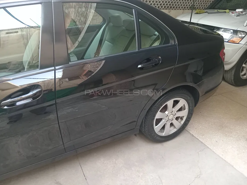 Mercedes Benz C Class 2009 for Sale in Rawalpindi Image-1