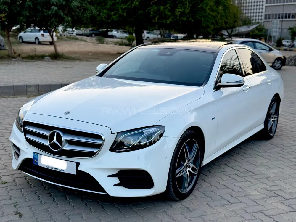 Mercedes Benz E Class 2017 for Sale in Islamabad Image-1