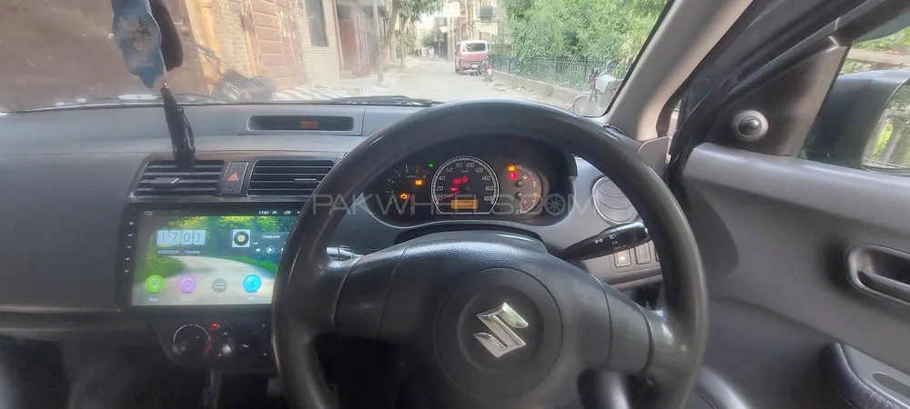 Suzuki Swift 2012 for Sale in Lahore Image-1