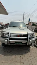 Mitsubishi Pajero 1990 for Sale