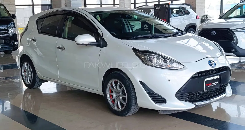 Toyota Aqua 2020 for Sale in Lahore Image-1