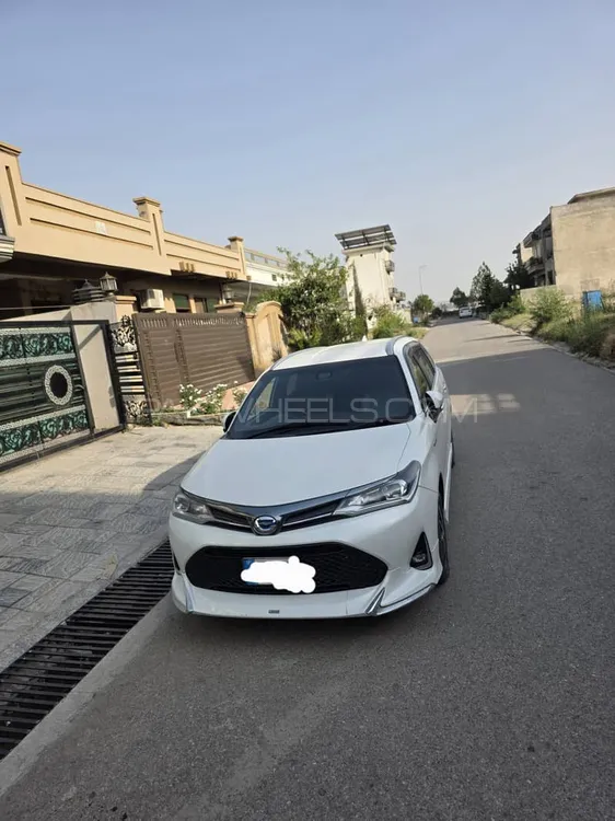 Toyota Corolla 2018 for Sale in Islamabad Image-1