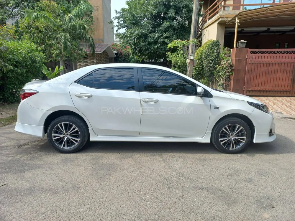 Toyota Corolla 2022 for Sale in Lahore Image-1