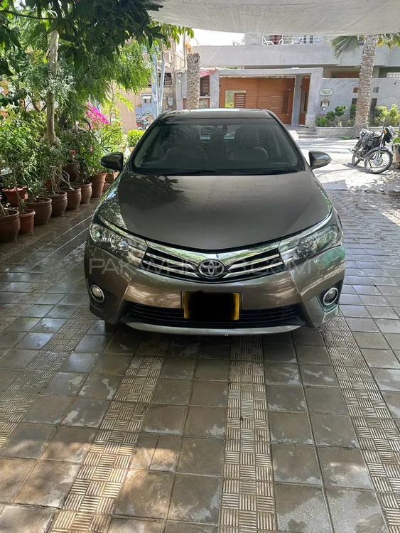 Toyota Corolla 2017 for Sale in Karachi Image-1