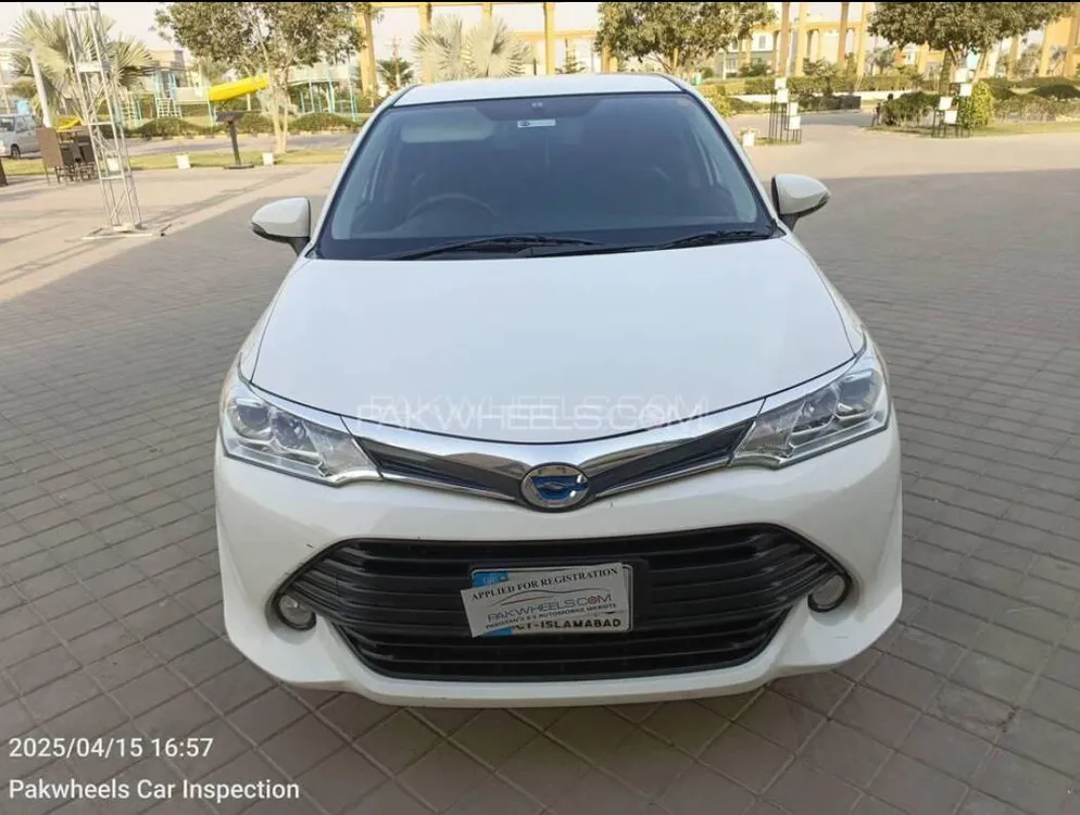 Toyota Corolla Fielder 2015 for Sale in Multan Image-1