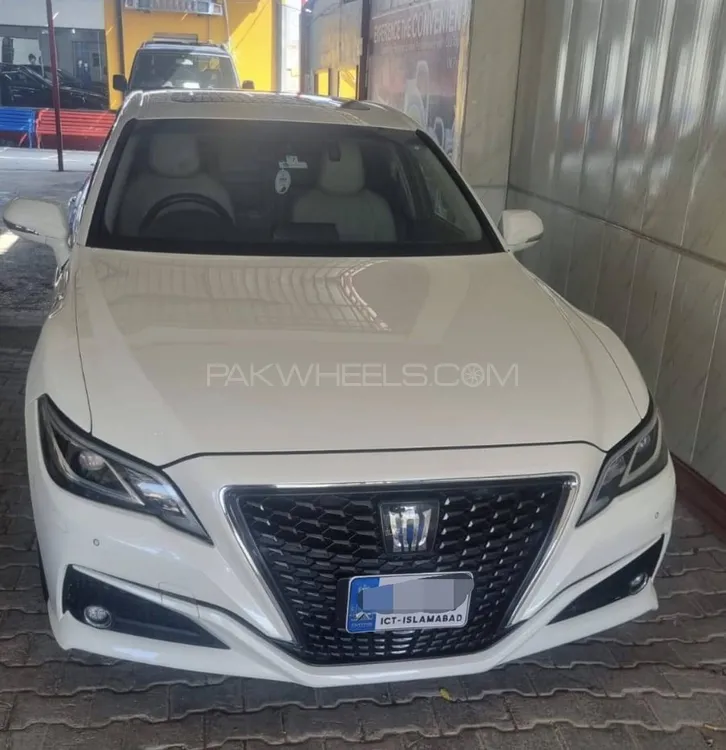 Toyota Crown 2018 for Sale in Islamabad Image-1