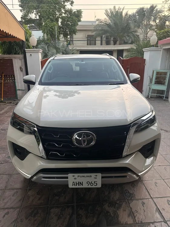 Toyota Fortuner 2022 for Sale in Lahore Image-1