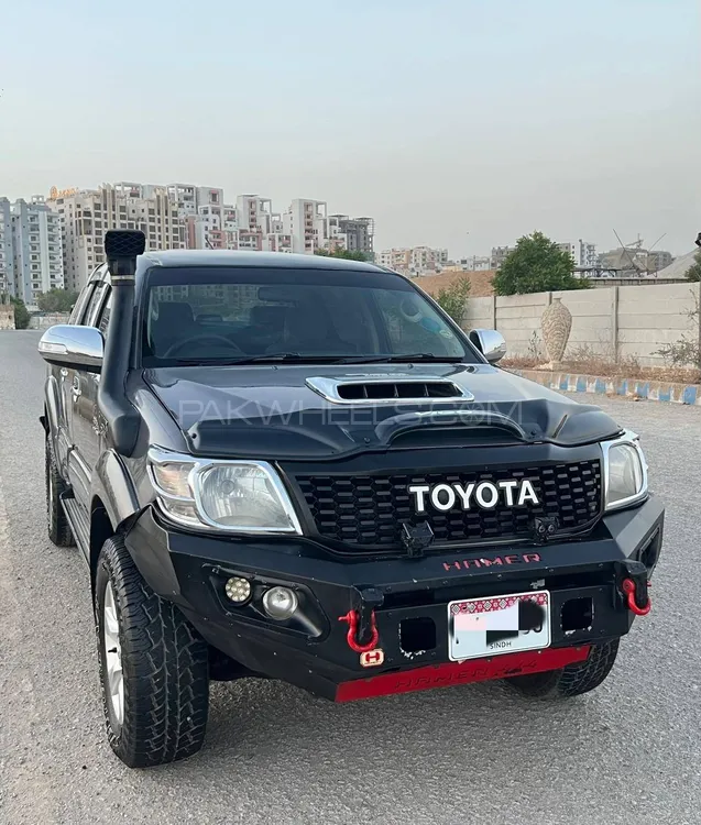 Toyota Hilux 2011 for Sale in Karachi Image-1