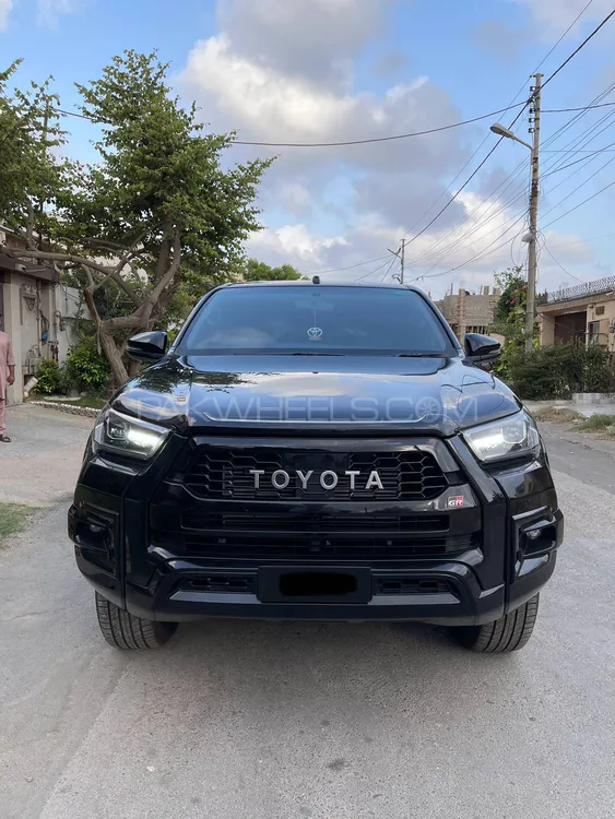 Toyota Hilux 2023 for Sale in Lodhran Image-1