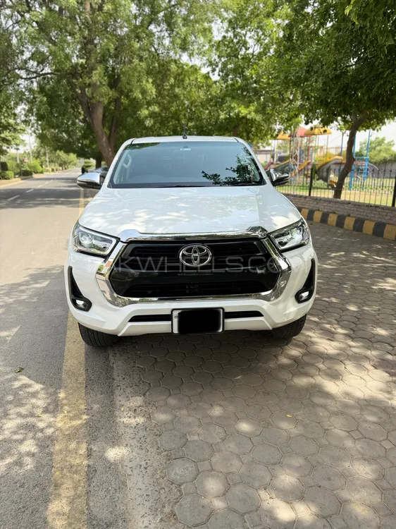 Toyota Hilux 2021 for Sale in Lahore Image-1