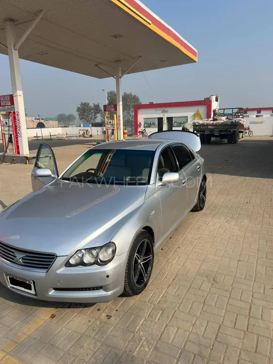 Toyota Mark X 2005 for Sale in Peshawar Image-1