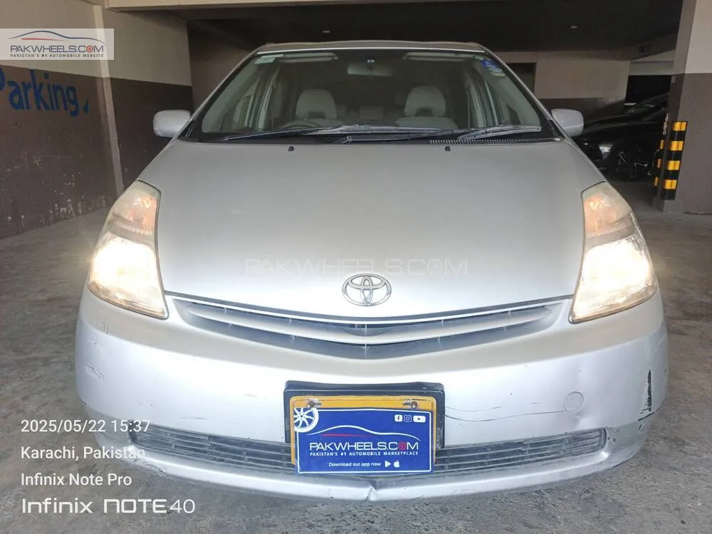 Toyota Prius 2010 for Sale in Karachi Image-1