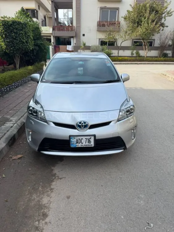 Toyota Prius 2014 for Sale in Islamabad Image-1