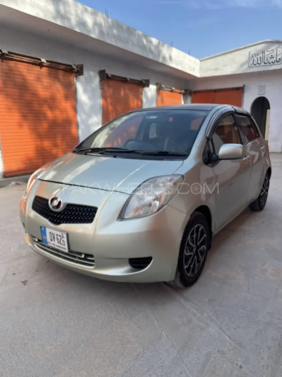 Toyota Vitz 2007 for Sale in Swabi Image-1