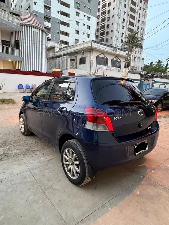 Toyota Vitz 2007 for Sale in Karachi Image-1
