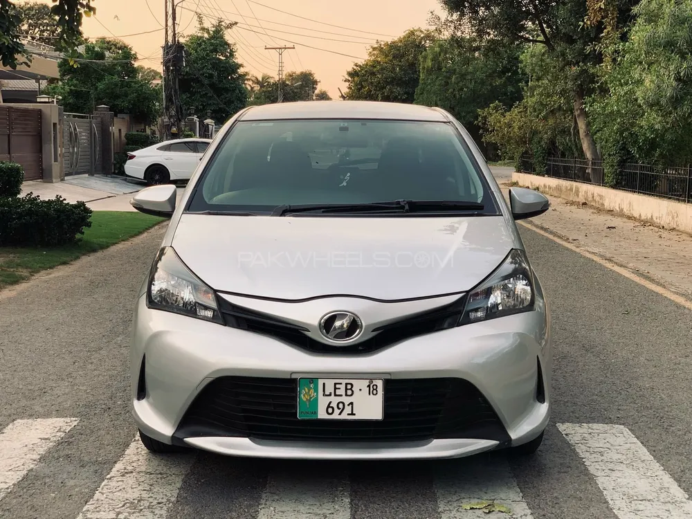 Toyota Vitz 2014 for Sale in Lahore Image-1