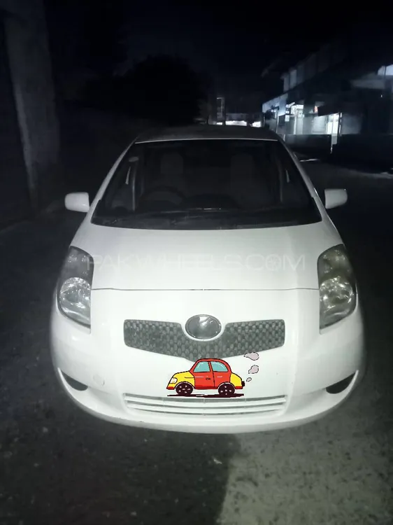 Toyota Vitz 2007 for Sale in Mardan Image-1