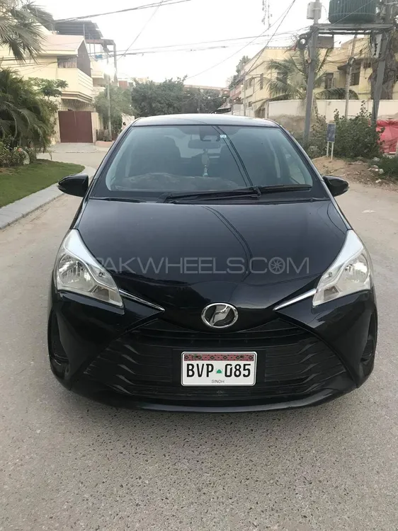 Toyota Vitz 2018 for Sale in Karachi Image-1