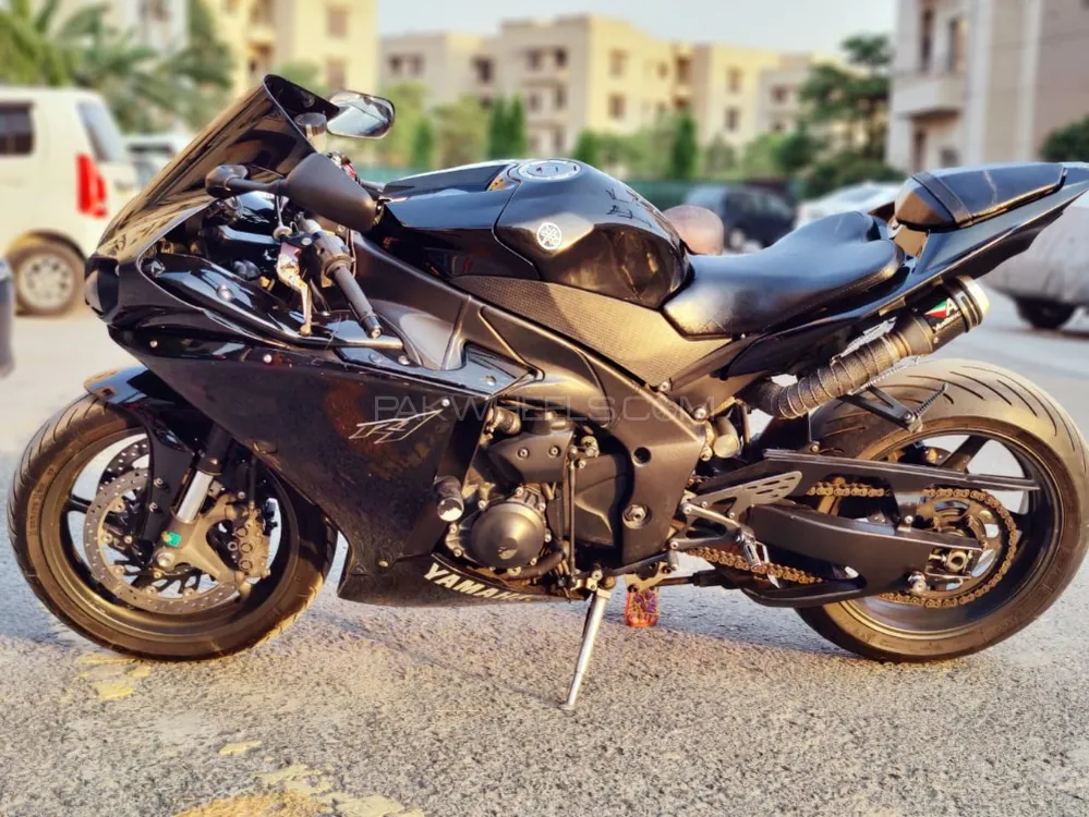 Yamaha YZF-R1 2011 for Sale Image-1