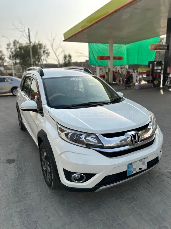 Honda BR-V 2018 for Sale in Gujrat Image-1