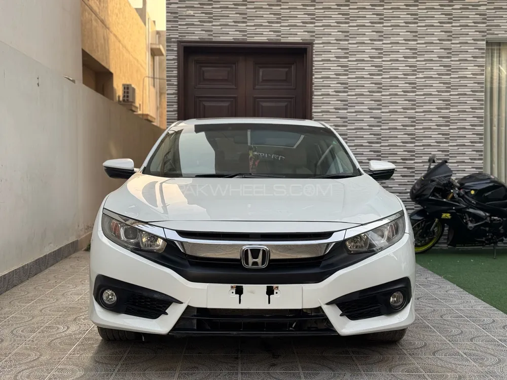 Honda Civic 2017 for Sale in Karachi Image-1