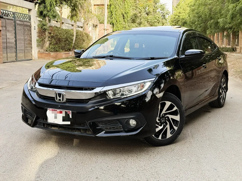 Honda Civic 2018 for Sale in Karachi Image-1