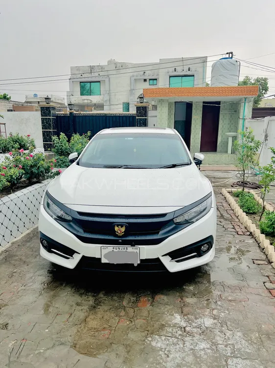 Honda Civic 2020 for Sale in Lahore Image-1