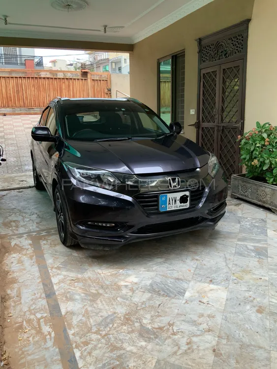 Honda Vezel 2016 for Sale in Islamabad Image-1