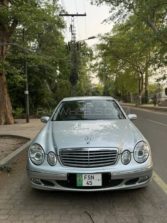 Mercedes Benz E Class 2006 for Sale in Lahore Image-1