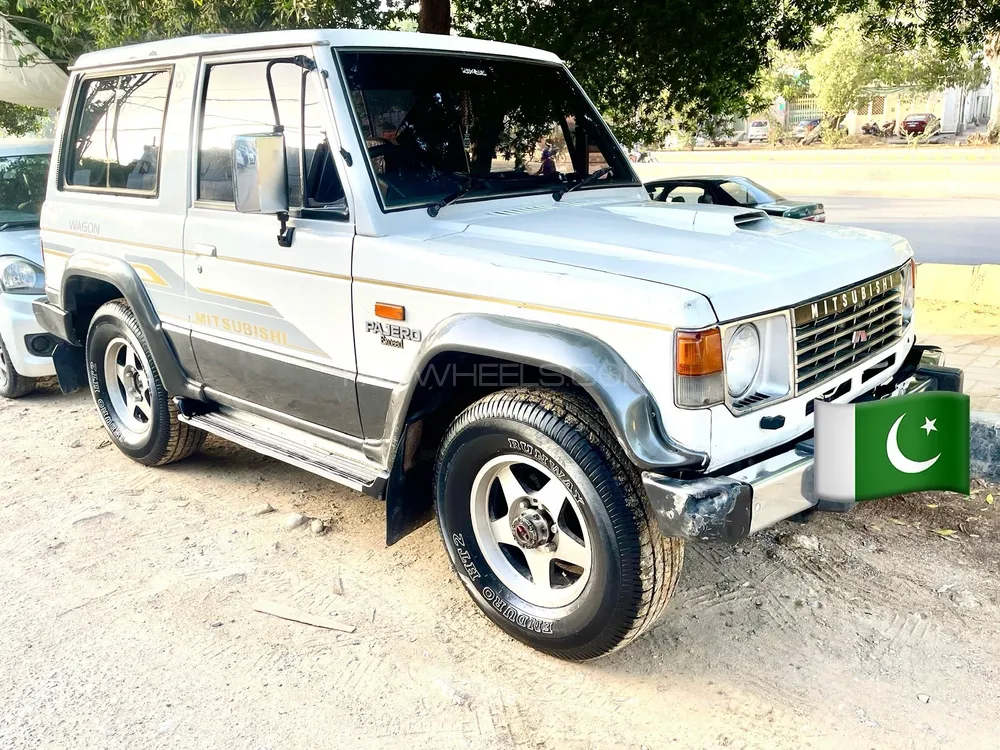 Mitsubishi Pajero 1986 for Sale in Karachi Image-1