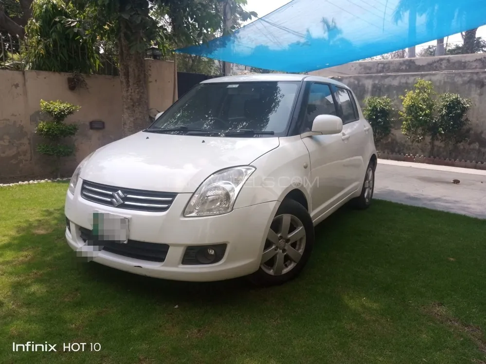 Suzuki Swift 2015 for Sale in Lahore Image-1