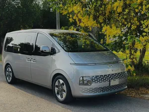 Hyundai Staria 3.5 A/T 2023 for Sale
