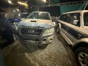 Toyota Hilux Invincible 2011 for Sale