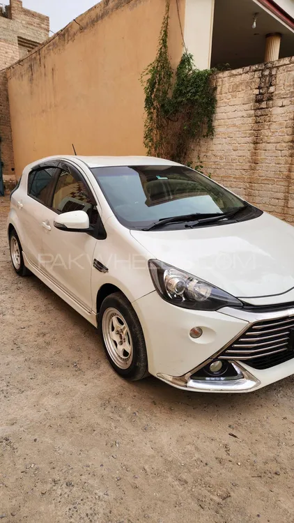Toyota Aqua 2014 for Sale in Kohat Image-1
