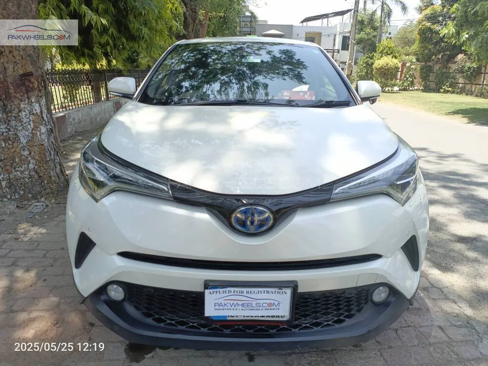 Toyota C-HR 2017 for Sale in Lahore Image-1