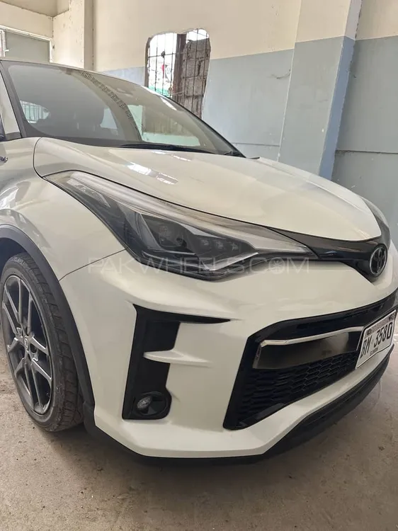Toyota C-HR 2020 for Sale in Karachi Image-1