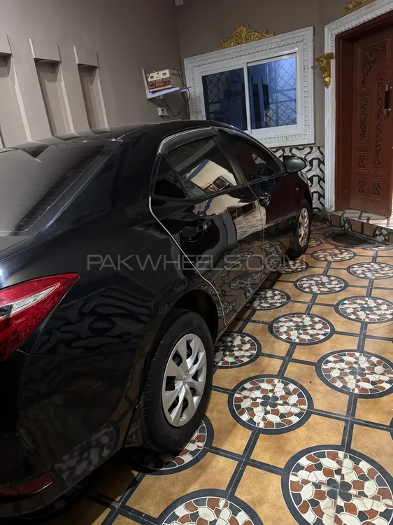 Toyota Corolla 2018 for Sale in Sialkot Image-1