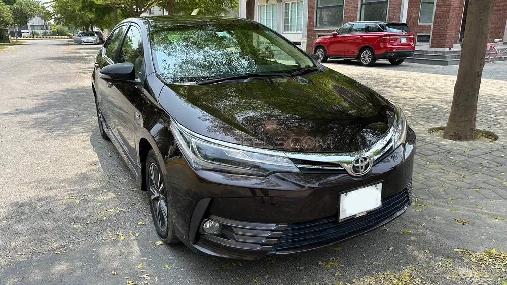 Toyota Corolla 2017 for Sale in Lahore Image-1