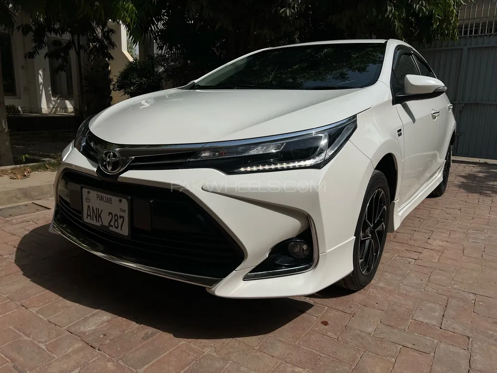 Toyota Corolla 2023 for Sale in Muzaffar Gargh Image-1