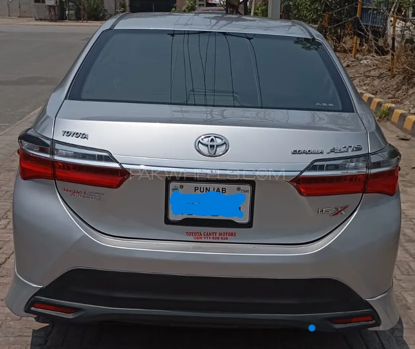 Toyota Corolla 2021 for Sale in Lahore Image-1