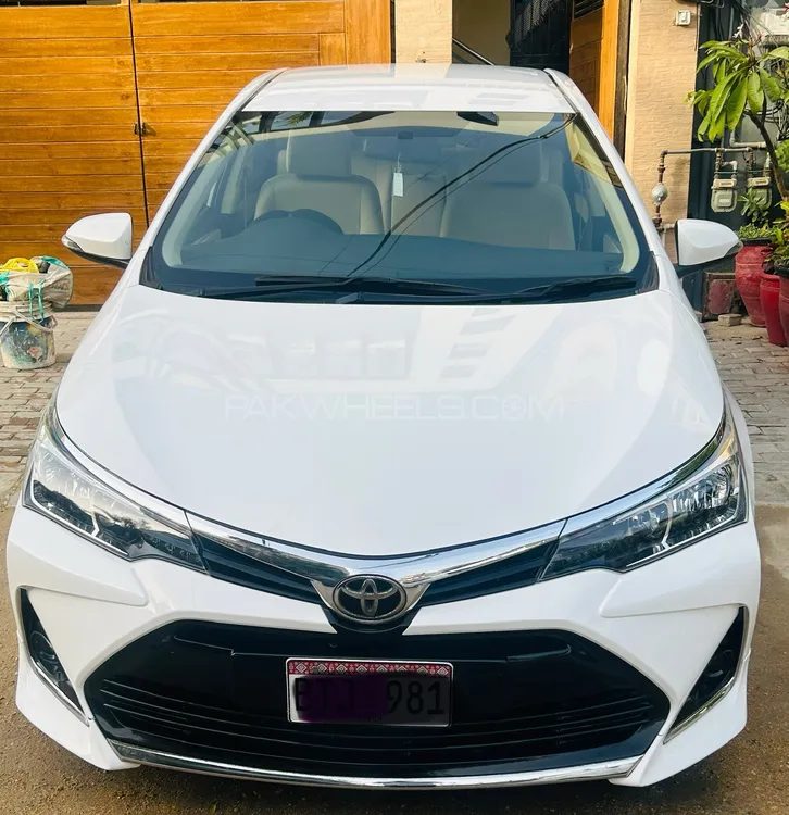 Toyota Corolla 2021 for Sale in Karachi Image-1