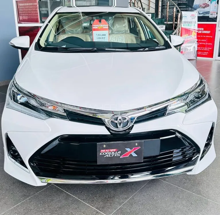 Toyota Corolla 2025 for Sale in Lahore Image-1