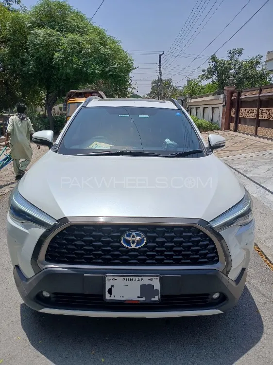 Toyota Corolla Cross 2022 for Sale in Lahore Image-1