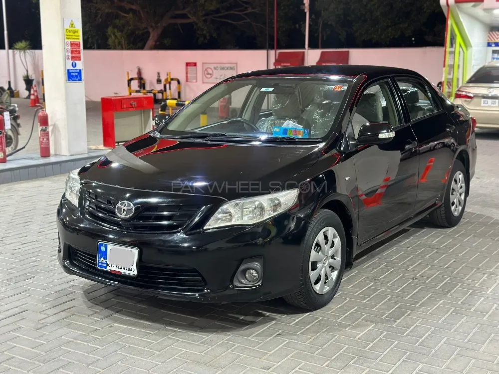 Toyota Corolla 2011 for Sale in Islamabad Image-1